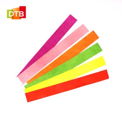 China Chip And Logo DTB NTAG213 RFID Waterproof/Waterproof Customizable Paper Wristband For Sale for sale