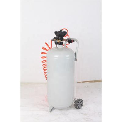 China Iron Mobile Spray Tank Foam Cleaning Washing Machine for sale