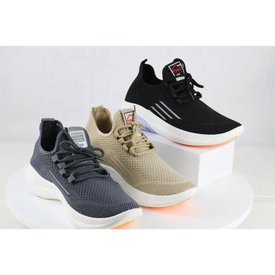 China CUSHIONING 2020 breathable and skin-friendly material dry men black luxury brand sneakers for sale