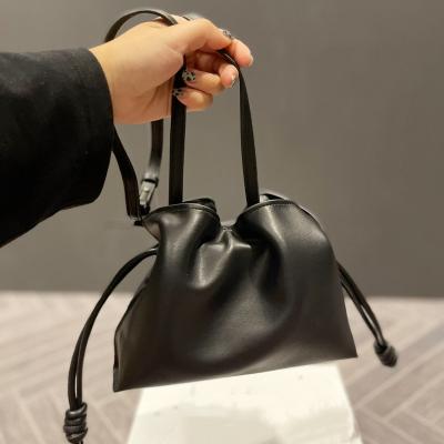 China High Quality Lady New Fashionable Calfskin Bucket Bag One Shoulder Leather Bag Women's Handbag In Various Colors for sale