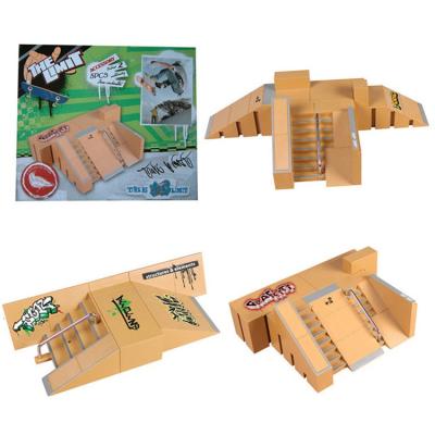 China Combination Toys For Boy Birthday Gifts Combination Toys Kids Skateboard Ramp Track Toy Set Mini Alloy Finger Board Educational Skating Venue for sale