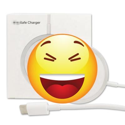 China Smart Phone Charging Smart Phone Cable Speed ​​Charging Accurate Magnetic Positioning Magnetic 15W Charger for Iphone 11 11 pro max for sale