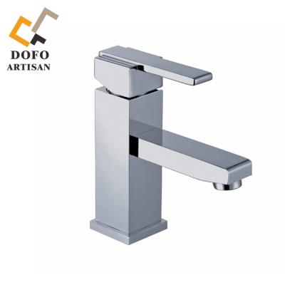 China Custom Brass Mixer Taps Factory Quality Single Handle Hot Cold Cold Water Faucet Beautiful for sale