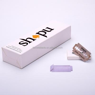 China Hanging Edge Double Edge Card Blade Matel Safety Shaving Razor With One Blade for sale