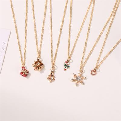 China Cute Snowflake Cane Christmas Tree Jewelry Christmas Fashion Necklace for sale