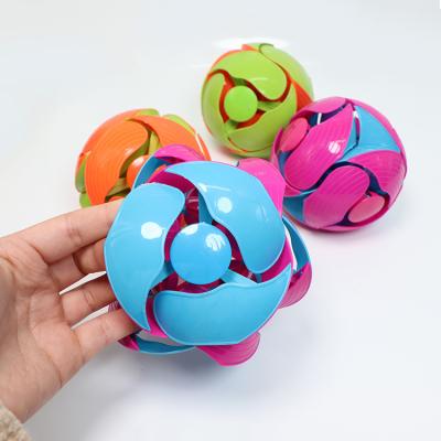 China Kids Gift Factory Wholesale Magic Ball Discolor Abrasion Deformation Ball Resistant Throwing Ball Toys for sale