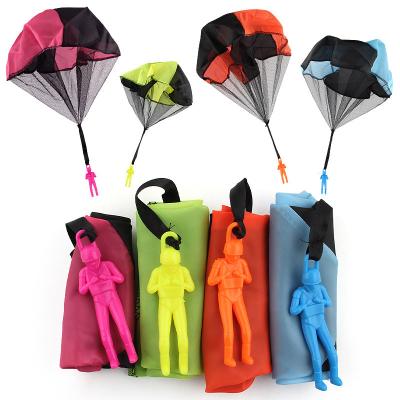 China Wholesale Kids Gift Children Toy Hand Throw Mini Outdoor Play Set Educational Soldier Parachute Child Toy for sale