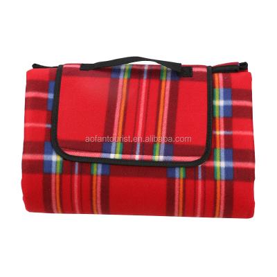 China Tartan Pattern Waterproof Hot Sale Triple Layers Fleece Picnic Blanket For Spring And Autumn for sale