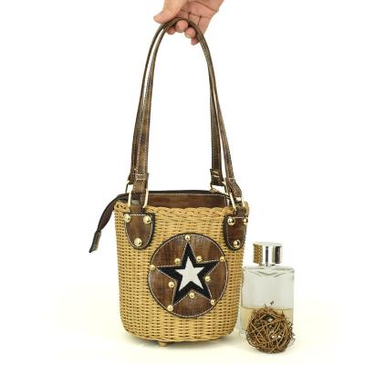 China Amazon Fashion Sells New Cane Woven Shoulder Bag, Portable Cane Woven Vacation Leisure Travel Bucket Bag for sale