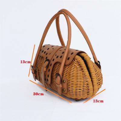 China Fashion Amazon Hot Sale Cane Woven Portable Women's Bag Oval Woven Beach Women's Bag for sale