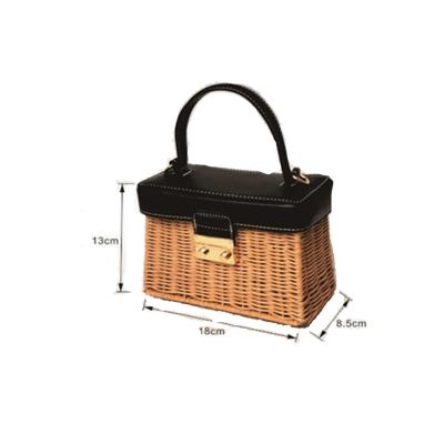 China Amazon Fashion Sells New Rattan Woven Leisure Portable Women's Bag Oval Rattan Bag for sale