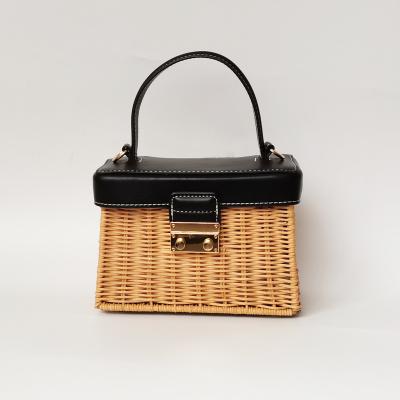 China Popular Fashion Amazon Rattan Woven Rattan Woven Oval Leisure Portable Handbag for sale