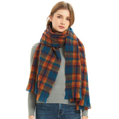 China Acrylic Women Soft Winter Cashmere Scarf Checked Scarves Keep Warm Thickening Winter Scarf 2021 New Design for sale