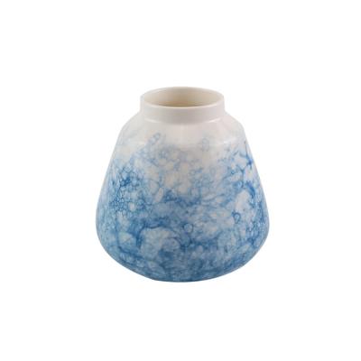 China Europe factory directly sell beautiful ceramic white square vase flower for sale