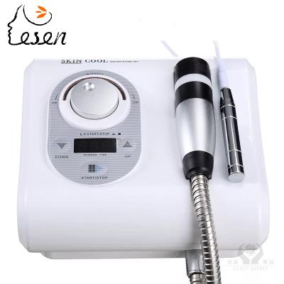 China 2021 Newest Skin Rejuvenation DEEPLY CLEANING Portable Electroporation Cool Hot Energy + RF Handle For Skin Lifting 40*27*17cm 22*20*7cm 2.7KG for sale