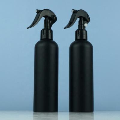 China Black 300ml Refillable Trigger Spray Bottle Car Window Cleaning Cosmetic Spray Bottle for sale