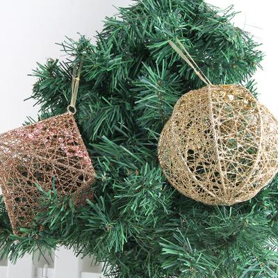 China Dongguan Handmade Gold Ball Christmas Tree Decoration Pendant Figures for sale