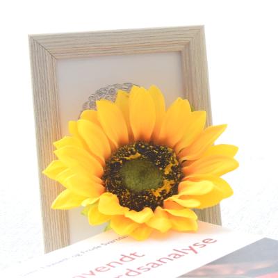 China Plastic+silk Artificial Flower Sunflower Decoration Sunflower Artificial Flower Head for sale