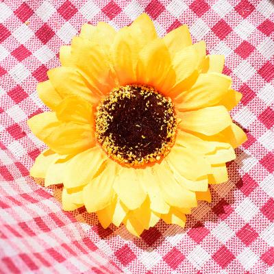 China Plastic+silk Artificial Flower Sunflower Decoration Sunflower Artificial Flower Head for sale