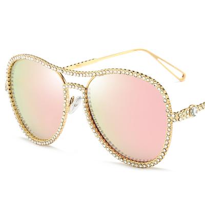 China 2020 Fashion Sunglasses HBK K31151 2020 Luxury Rhinestone Pink Glass Sunglasses Women for sale