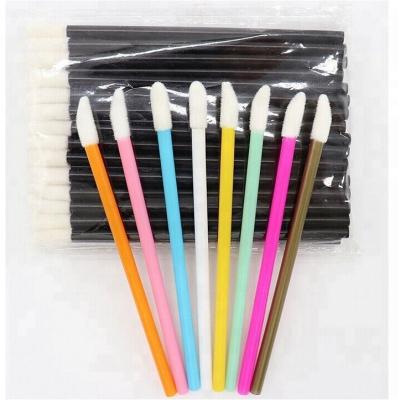 China Angular Blush Wholesale Different Color Good Quality Disposable Lip Brush Makeup Brush Lip Gloss Applicator Wand for sale