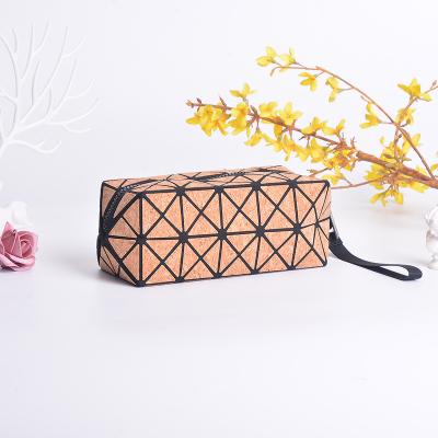 China Classic Pattern Travel Fashion Top Diamond Cosmetic Bag for sale