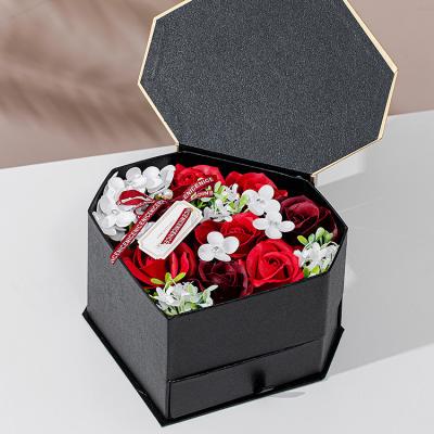 China Valentine's Day Heart-shaped Rose Flower Bouquet Gift Box Gift Drawer Soap To Send Girlfriend Birthday Gift Creative Gift Box for sale