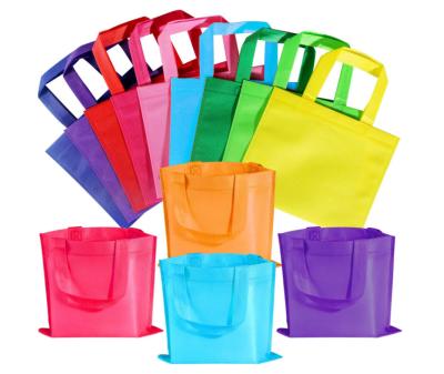 China Wholesale Blank Non Woven Party Gift Bags  DIY Treat Tote Bags With Handles Party Favor Bags For Baby Shower Birthday Rainbow Party Supplies for sale