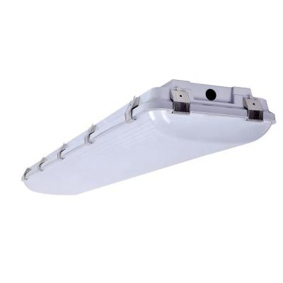 Chine 140lm 155W IP67 LED Triproof Waterproof Tunable 3CCT Lumière étanche à la vapeur pour entrepôt à vendre