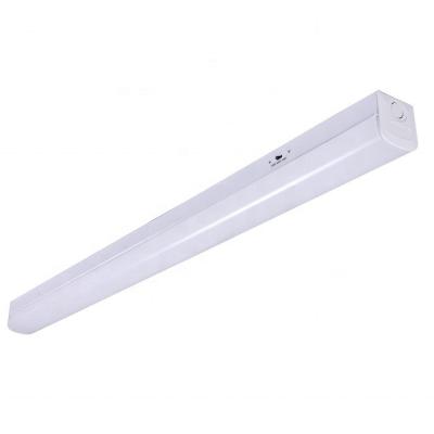 China PC Material 25W 3CCT 2FT LED Batten Light Fixtures for Commercial and Industrial for sale