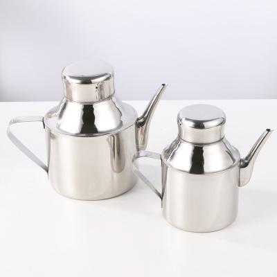 China Steamable Multi Sizes Stainless Steel Frying Oil Dispenser Bottle Kitchen Metal Oil Storage Container for sale