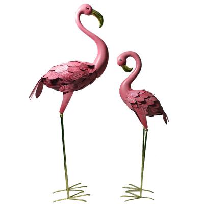 China Planters Custom Outdoor Garden Flower Pots Home Decor Iron Metal Materials Flamingo Decorations Garden for sale