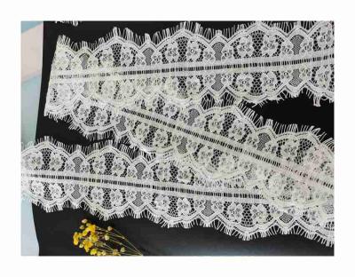 China NONE-ELASTIC Soft Knitted Fabrics Underwear Lace White Cotton/Nylon New Designs Eyelash Trim Lace Trim for sale