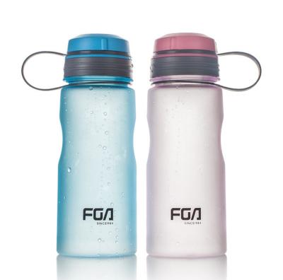 China Sustainable Wholesale Wide Mouth Water Bottles Portable Plastic Water Bottle With Handle for sale