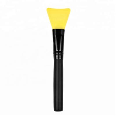 China Reusable Short Flat Brush Silicone Face Mask White Yellow White Facial Cleansing Brush For Mask Makeup for sale