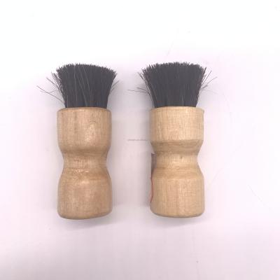 China Sweep Wholesale High Quality Environmental Dust Cleaning Brush, Mini Portable Cleaning Brush Small Wooden Horsehair Clean Brush for sale