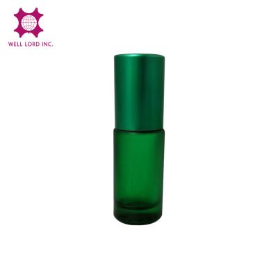 China 5ml Cosmetic Green Empty Glass Bottle Roll On Glass Bottle Cylinder Shape Travel Size Perfume Packaging for sale