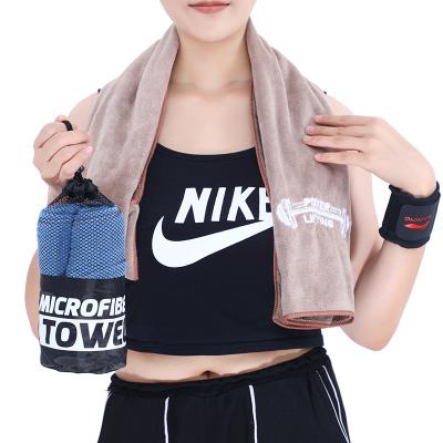 China Child Safe Luxurious Absorbent Gym Towel Fitness Towel Custom Made Sports Towel With Logo for sale