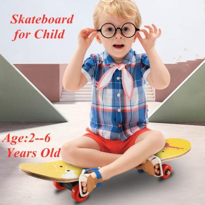 China Model 2406 Child Skateboard Professional Portable Four Wheel Skateboard Cheap Price Kid Skate Board for sale