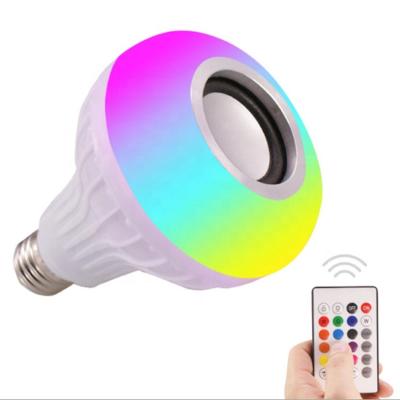 China Bluetooth/Music Player/Led Speaker E27 LED Warm Light Bulb Smart Music Bulb Product Lamp RGB Smart Lamp Bulb With Remote Control for sale