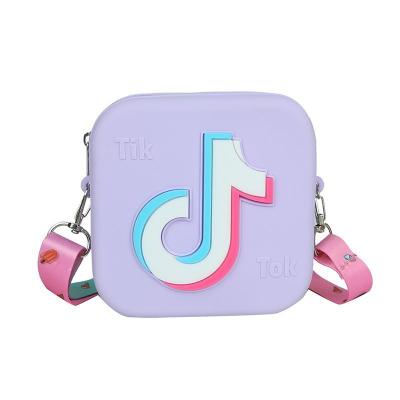 China Fashion Kids Clips Designer 2021 Girls Clips Children Body Child Cross Purse for sale