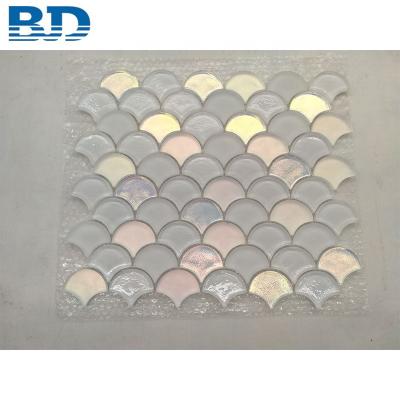 China Best Selling Parquet Iridescent White Fish Scales Glass Mosaic Slabs for sale