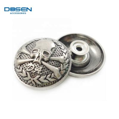 China Dry Cleaning Antique Silver Tone Metal Leg Jeans Button With Customized Skull Logo Embossed for sale