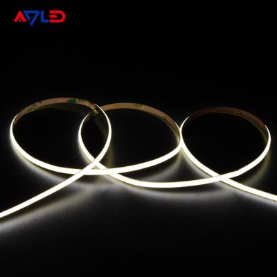 China Ultra Slim 5m LED Strip Light Flexibility 4.5mm Width 528led/m COB 4000K Color Temperature 2700K IP20/IP65 Rated UL List for sale