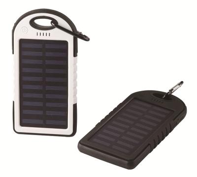 China Solar Panel Charge Splash Resistant Solar Power Bank For Smartphone Outdoor Activities for sale