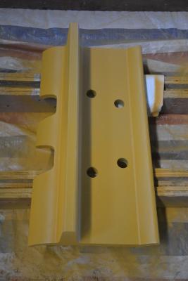 China D4C Triple Grouser Track Shoe Plate Yellow 10x182.5x762 for sale