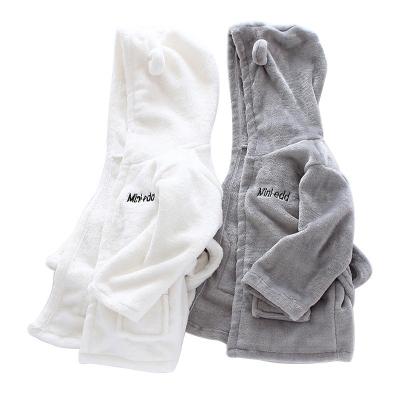 China OEM Infant Flannel Breathable Bathrobe Baby Robe Baby Pajamas Boys Girls Hooded Sleepwear Kids For Bath Kids Bathrobe for sale