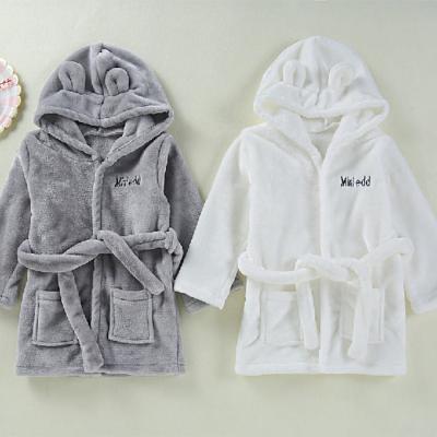 China 2020 Hooded Dressing Gowns Kids Flannel Bathrobe China Wholesale Baby Breathable Flannel Dressing Gowns for sale