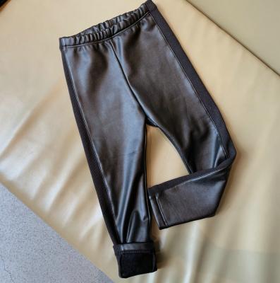 China Anti-wrinkle fashion baby pants girls black shiny artificial leather leggings PU kids pants infants plush warm leggings for sale