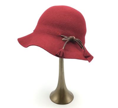 China 100% Dobby Cloche Hat Wool Felt Church Pleat Hat w/Bow Brim Vintage Dress Classic Woolen Short Hat High Quality 100% British Style for sale